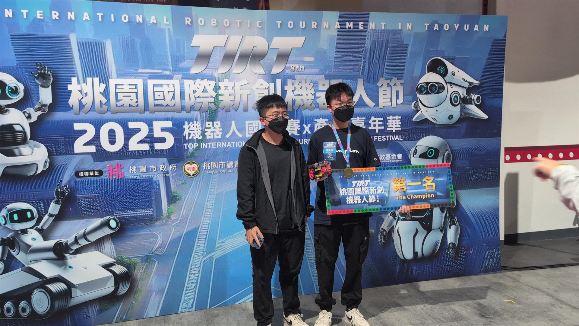 PXL_20251026_071228540